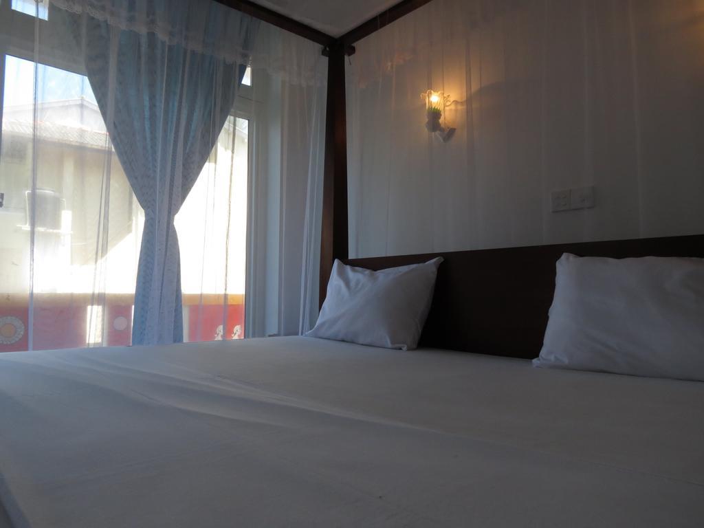 Why Not Guest House Hikkaduwa Værelse billede