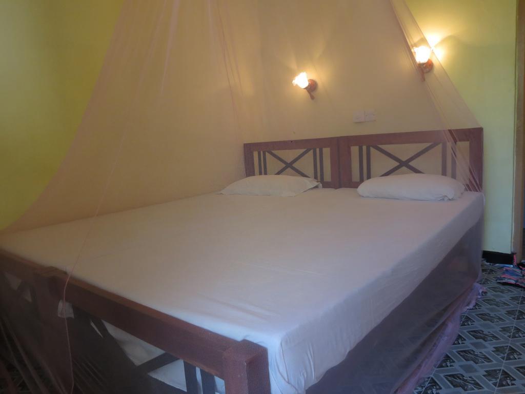 Why Not Guest House Hikkaduwa Værelse billede