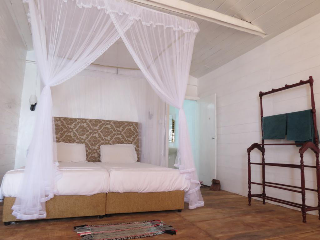Why Not Guest House Hikkaduwa Eksteriør billede